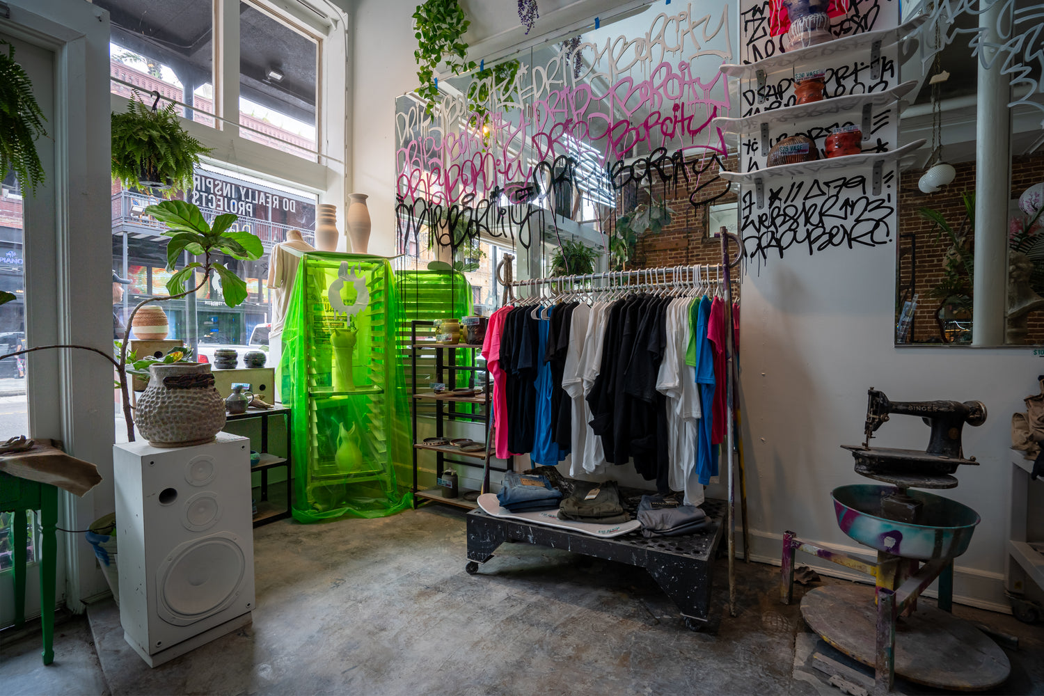 Pottery membership wheel throwing Ceramic painting Mosaic art painting